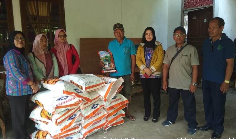 Poktan Jagung Se-Kecamatan Kotamobagu Utara Menerima Bantuan Bibit Bisi 2